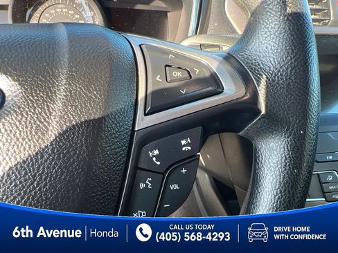 Used 2020 Ford Fusion SE FWD image 28