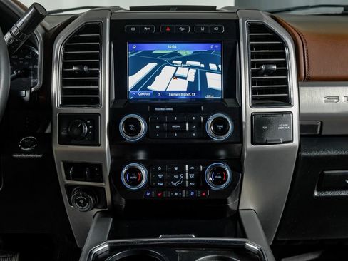 Used 2021 Ford F250 Platinum w/ FX4 Off-Road Package image 23