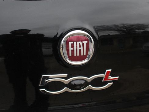 Used 2014 FIAT 500L Trekking w/ Popular Equipment Group image 43
