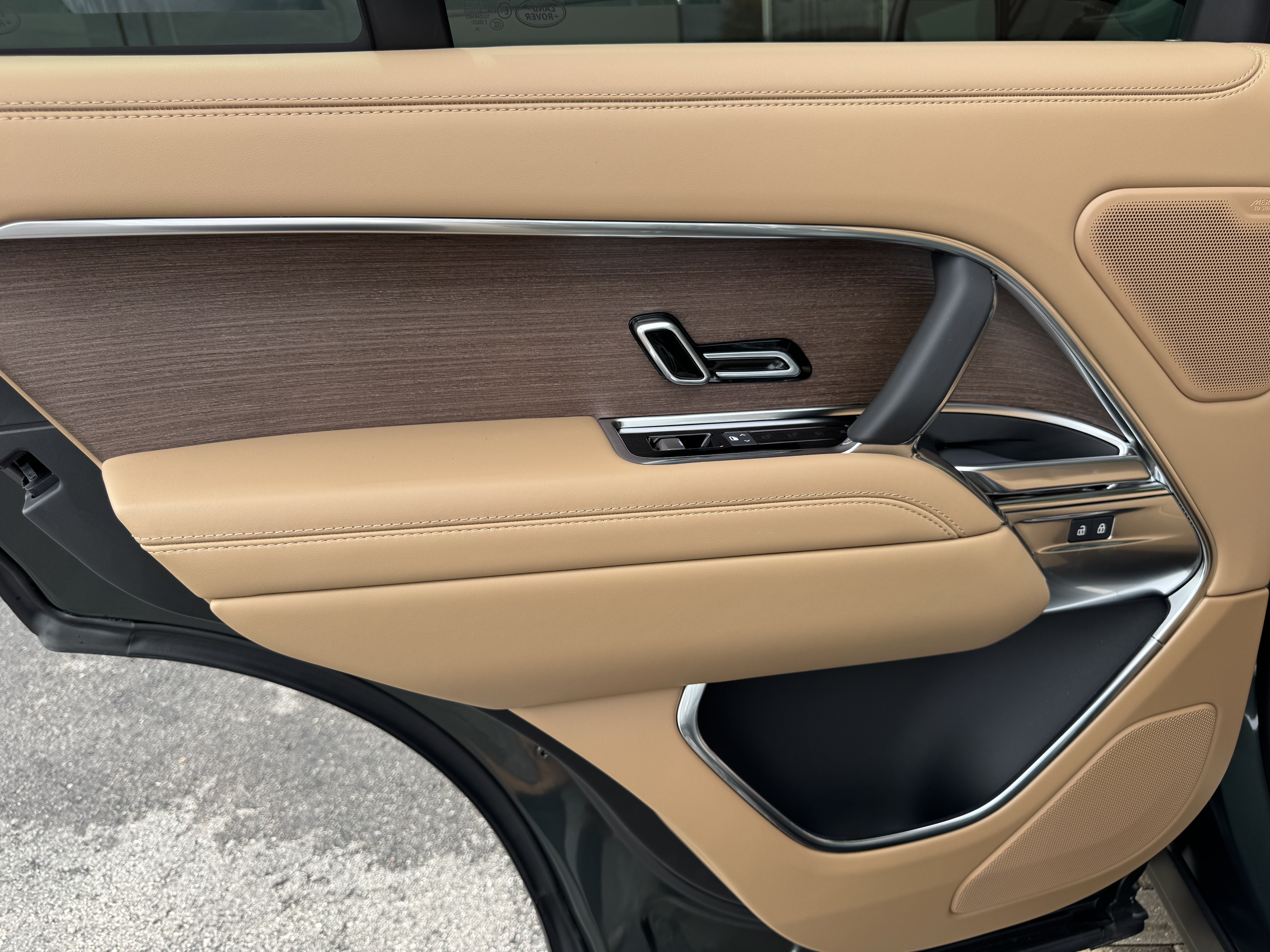 New 2027 Land Rover Range Rover SE AWD/4WD image 28