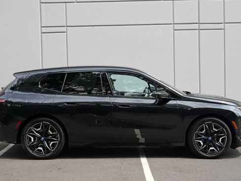 Used 2023 BMW iX xDrive50 w/ Ultimate Package 2 AWD/4WD image 56