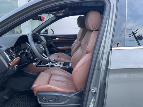 Certified 2023 Audi Q5 e Prestige w/ Prestige Package AWD/4WD image 7