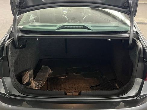Used 2023 Volkswagen Jetta SE w/ Panoramic Sunroof Package FWD image 37