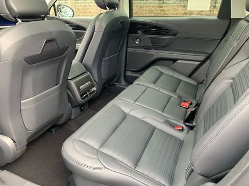 New 2026 Lincoln Nautilus Reserve image 17