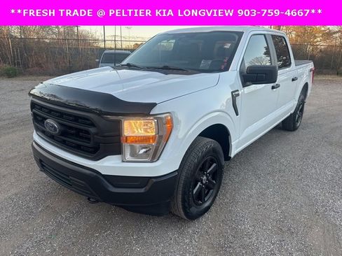 Used 2022 Ford F150 XL w/ Trailer Tow Package image 3