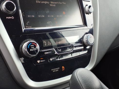 Used 2021 Nissan Murano S image 18