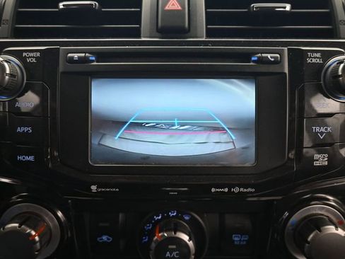 Used 2018 Toyota 4Runner TRD Off-Road image 18