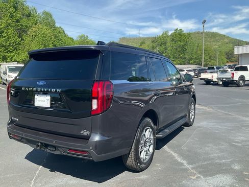 New 2026 Ford Expedition Active AWD/4WD image 5