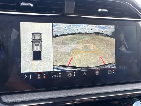 Used 2025 GMC Sierra 1500 AT4 AWD/4WD image 19