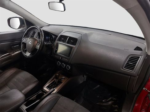 Used 2018 Mitsubishi Outlander Sport SE image 33