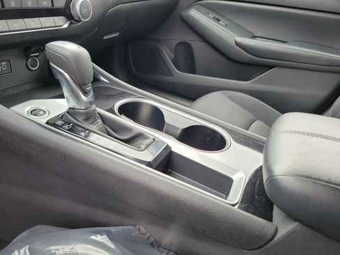 Certified 2024 Nissan Altima 2.5 SV image 29