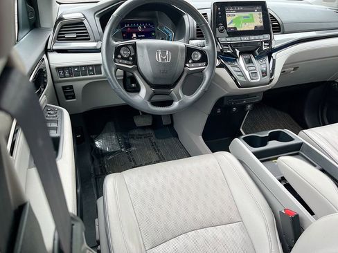 Used 2024 Honda Odyssey Elite image 24