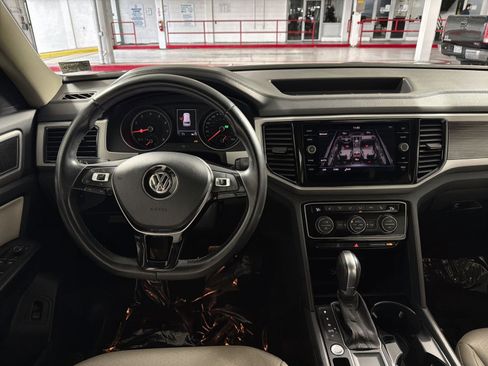 Used 2018 Volkswagen Atlas SEL image 16