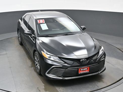 Used 2023 Toyota Camry XLE image 35