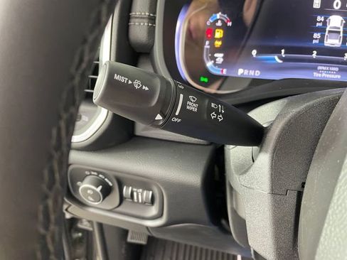 New 2026 RAM 3500 Laramie AWD/4WD image 12