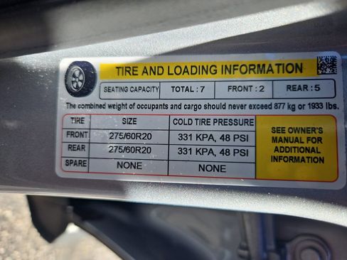 Used 2025 Rivian R1S Adventure image 29