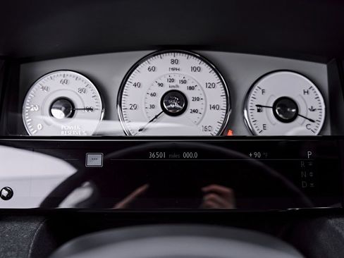 Used 2018 Rolls-Royce Ghost RWD image 71