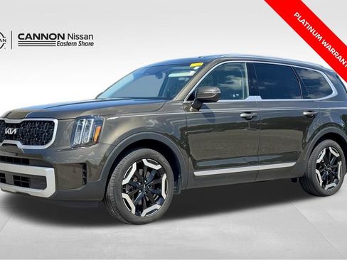 Used 2024 Kia Telluride EX w/ EX Captain's Chair Package FWD image 1