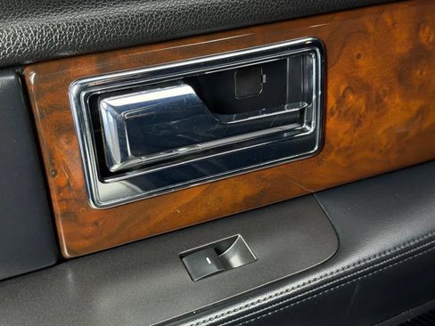 Used 2015 Lincoln Navigator 4WD image 20
