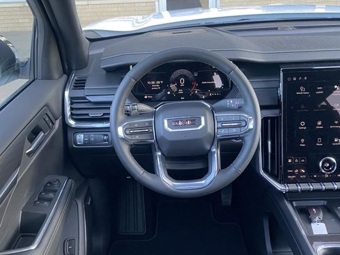 New 2026 GMC Acadia Elevation image 12