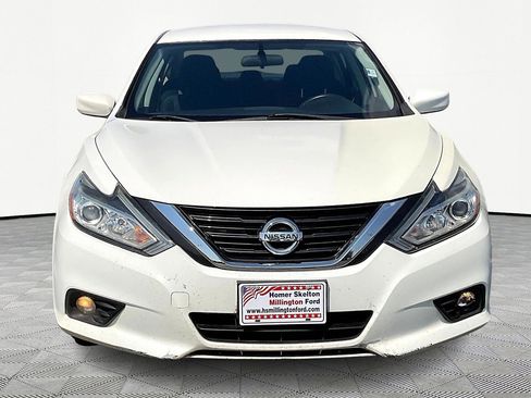 Used 2018 Nissan Altima 2.5 SV image 3