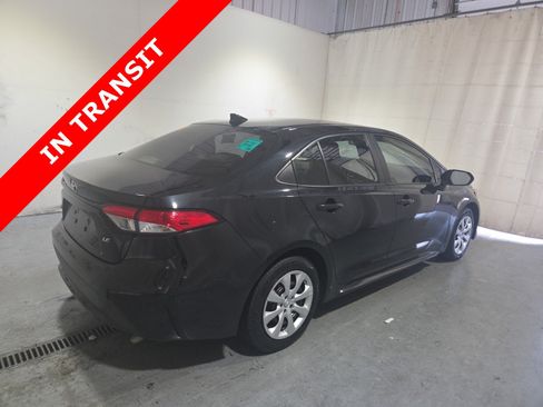 Used 2020 Toyota Corolla LE FWD image 5