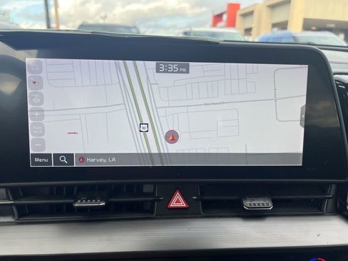 Used 2023 Kia Sportage EX image 16