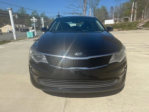 Used 2016 Kia Optima LX w/ Technology Package image 2