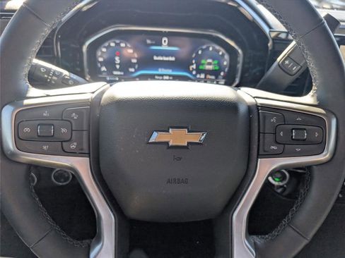 Used 2024 Chevrolet Silverado 1500 LT image 23