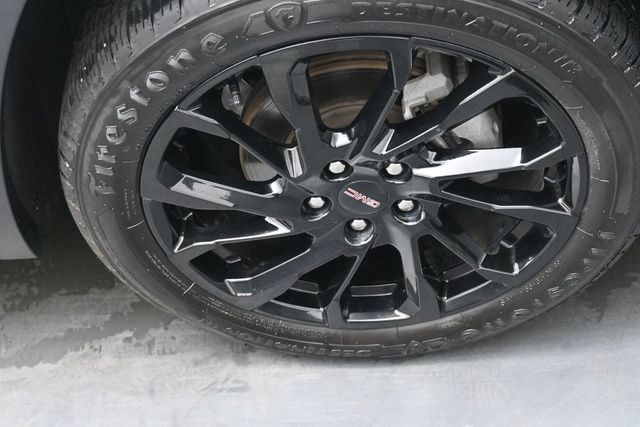 Used 2023 GMC Terrain SLE w/ Driver Convenience Package FWD image 30
