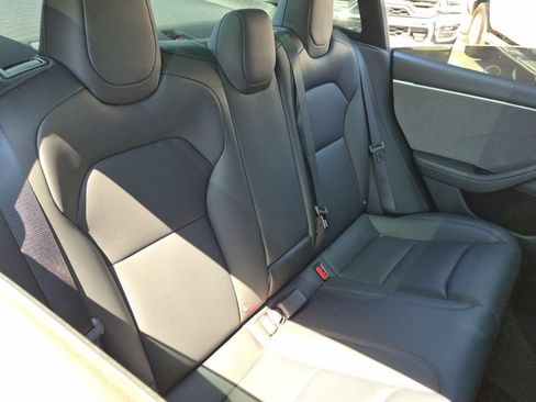 Used 2025 Tesla Model 3 Long Range RWD image 13