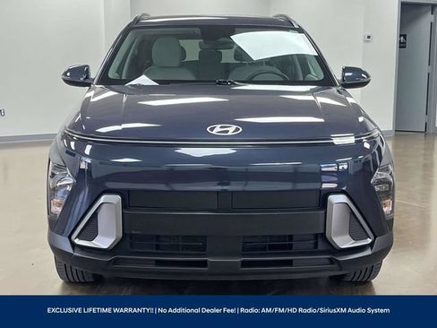Used 2024 Hyundai Kona SEL AWD/4WD image 2