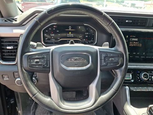 Used 2024 GMC Sierra 1500 Denali w/ Technology Package AWD/4WD image 11