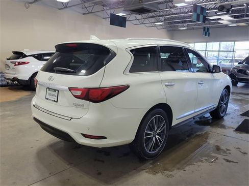 Used 2018 INFINITI QX60 Base w/ Premium Plus Package image 4
