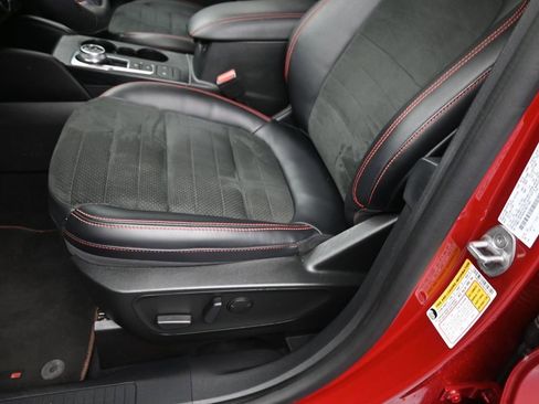 Used 2022 Ford Escape SEL w/ SEL Stealth AWD Package image 13