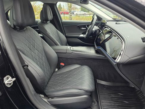 Used 2024 Mercedes-Benz E 450 4MATIC Sedan image 27