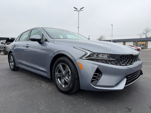 Used 2023 Kia K5 LXS image 3
