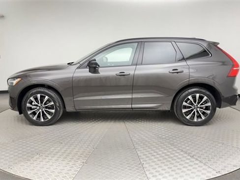 Certified 2025 Volvo XC60 B5 Plus image 5