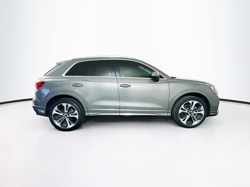 Used 2021 Audi Q3 2.0T Premium w/ Convenience Package AWD/4WD image 10