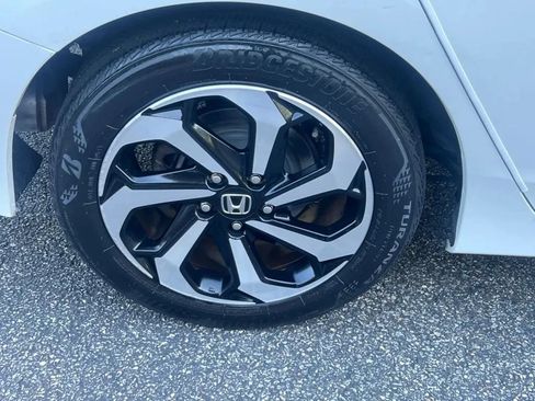 Used 2017 Honda Accord EX-L image 35