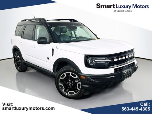 Used 2023 Ford Bronco Sport Outer Banks w/ Tech Package AWD/4WD image 1