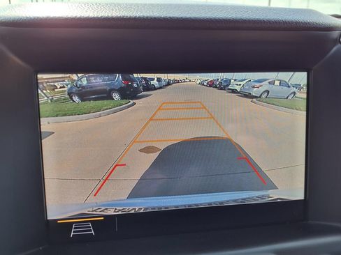 Used 2019 GMC Terrain SLE w/ Driver Convenience Package FWD image 10