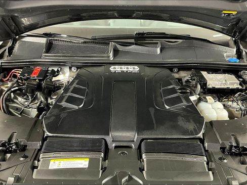 Used 2018 Audi Q7 3.0T Prestige w/ Prestige Package AWD/4WD image 31