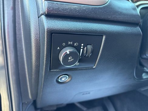 Used 2015 Jeep Grand Cherokee Altitude image 16