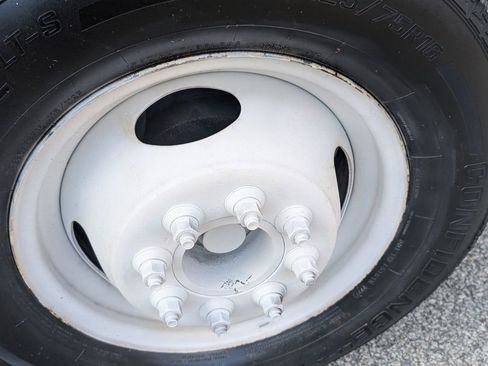 Used 2019 Ford E-450 and Econoline 450 Super Duty w/ Power Windows & Locks Group image 20