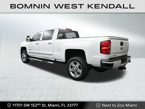 Used 2018 Chevrolet Silverado 2500 LT w/ Custom Sport Edition image 3