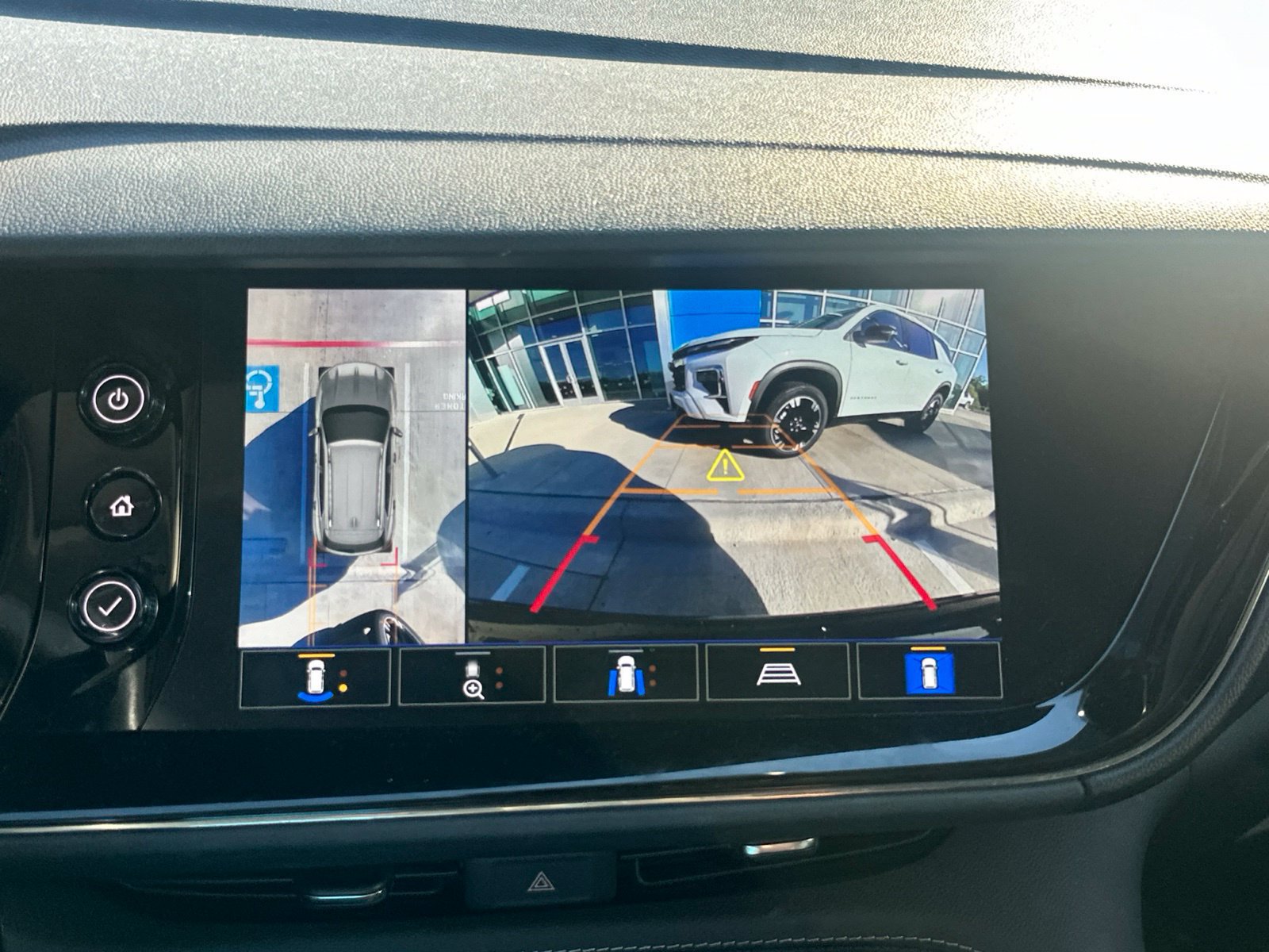 Used 2023 Buick Envision Avenir FWD image 15