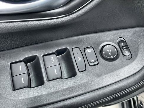 New 2026 Honda HR-V LX image 12