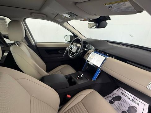 New 2025 Land Rover Discovery Sport S image 18