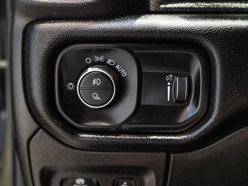 Used 2020 RAM 1500 Big Horn AWD/4WD image 22